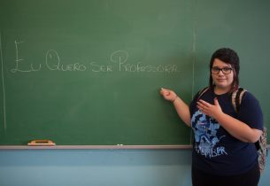 Sonho de aluna é ser professora na escola que frequenta desde o Ensino Fundamental