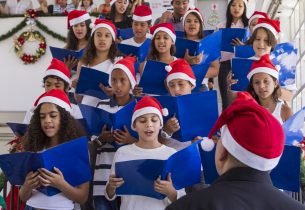 Mais de 8 mil alunos das escolas estaduais participam de corais de Natal neste fim de ano