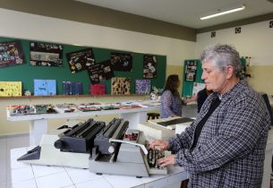 Escola investe em ponto de descarte de lixo eletrônico que beneficia comunidade